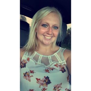 Meet your Posher, Maycee